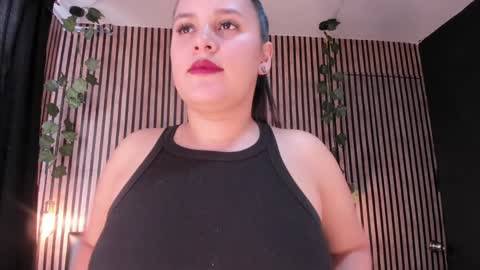 victorira online show from February 2025 08:13:01 PM