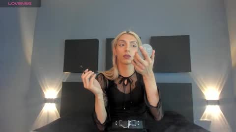 Victoria online show from January 2025 08:15:02 PM