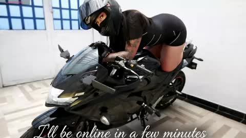 Victoria Collins online show from April 2026 09:26:01 PM