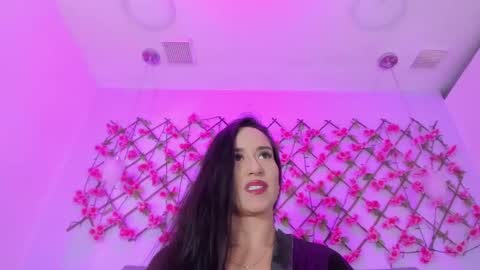 valentina online show from March 2025 01:40:02 PM