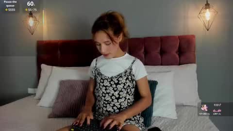 victoria online show from September 2025 01:32:01 PM