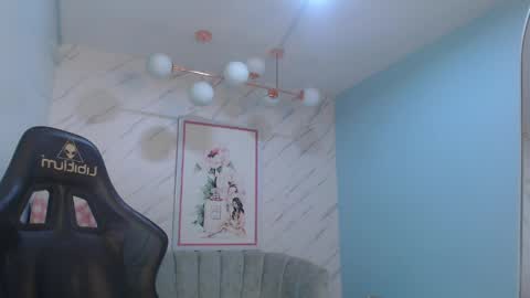 Victoria online show from April 2026 01:56:02 PM