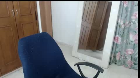 Snapshot of victoria_milf06 chatting on June 2026 09:30:01 AM victoria online show from June 2026 09:30:01 AM
