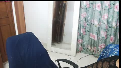 Snapshot of victoria_milf06 chatting on July 2026 04:21:01 AM victoria online show from July 2026 04:21:01 AM