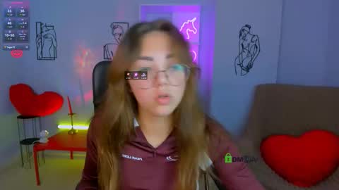 Victoria online show from October 2025 08:15:02 AM