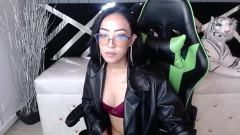 Victoria  online show from January 2025 04:57:01 PM