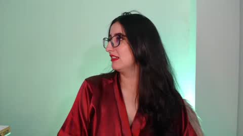 Victoria online show from February 2025 11:30:01 PM