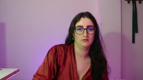 Victoria online show from October 2025 10:37:01 PM