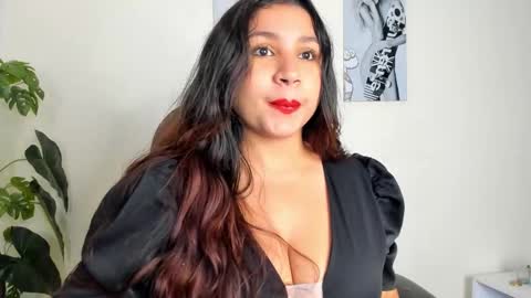 Snapshot of victoria_rossee chatting on February 2026 12:37:02 PM VICTORIA online show from February 2026 12:37:02 PM