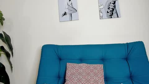 Snapshot of victoria_rossee chatting on February 2026 01:11:01 PM VICTORIA online show from February 2026 01:11:01 PM