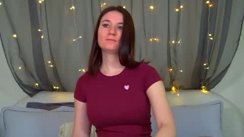 Victoria online show from November 2025 06:19:01 AM