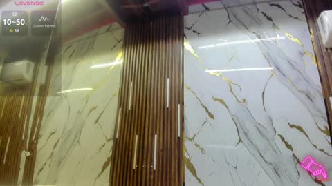 Victoria  online show from April 2026 08:06:02 PM