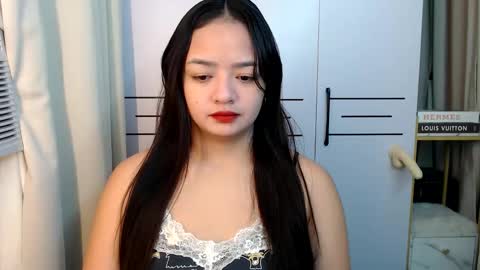 Victoria Harper online show from November 2025 03:05:01 PM