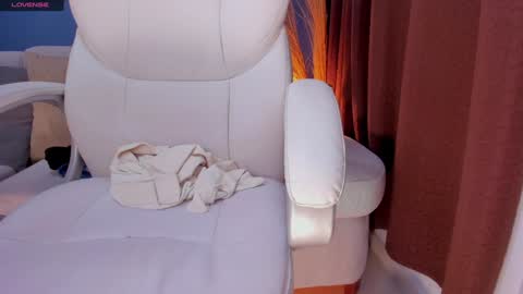 Victoria online show from December 2024 06:06:01 AM