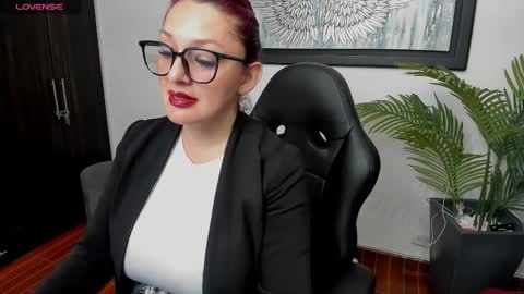 victoriapaker online show from February 2026 11:33:01 AM