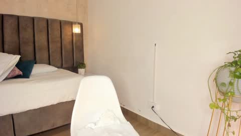 Maria Victoria online show from January 2025 02:46:01 PM