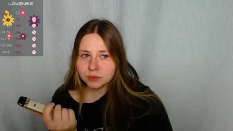 victoriassecrets_ online show from October 2025 02:21:02 PM