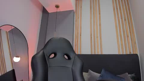 Snapshot of victoriia_vixen chatting on July 2026 09:54:01 PM Victoria Vixen online show from July 2026 09:54:01 PM