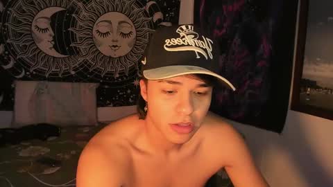 Snapshot of victorino_jhonson chatting on December 2024 01:20:02 AM Victorino Jhonson online show from December 2024 01:20:02 AM