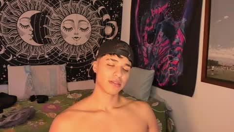 Snapshot of victorino_jhonson chatting on December 2024 03:15:01 PM Victorino Jhonson online show from December 2024 03:15:01 PM