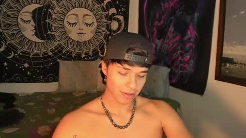 Snapshot of victorino_jhonson chatting on February 2025 11:49:01 PM Victorino Jhonson online show from February 2025 11:49:01 PM