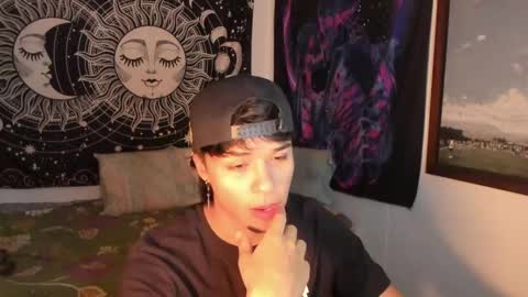 Snapshot of victorino_jhonson chatting on March 2025 03:34:01 AM Victorino Jhonson online show from March 2025 03:34:01 AM