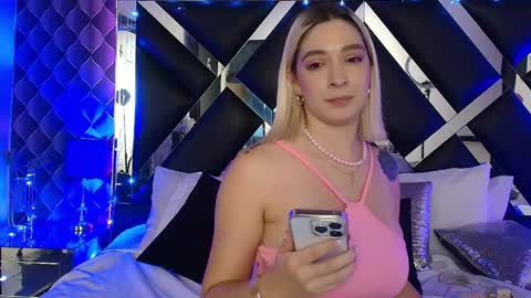 victtoria lee online show from May 2026 12:40:02 AM