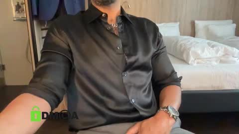 Snapshot of videocamm chatting on February 2026 02:04:02 PM videocamm online show from February 2026 02:04:02 PM