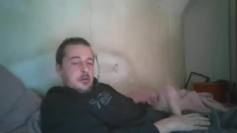 Snapshot of vids1977 chatting on January 2025 07:04:02 AM vids1977 online show from January 2025 07:04:02 AM