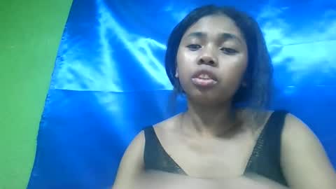 Snapshot of vierge28430 chatting on June 2026 05:46:01 PM vierge28430 online show from June 2026 05:46:01 PM