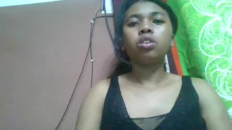Snapshot of vierge28430 chatting on July 2026 03:00:02 AM vierge28430 online show from July 2026 03:00:02 AM