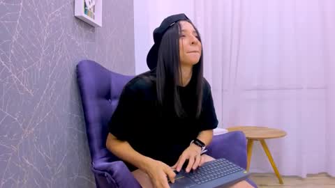 Snapshot of viictoriiasaenz chatting on January 2026 01:54:01 AM viictoriiasaenz online show from January 2026 01:54:01 AM