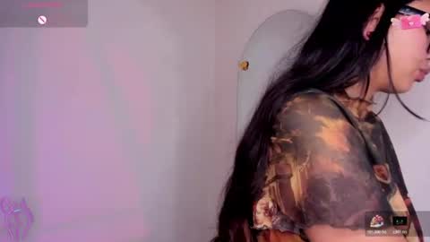 Snapshot of viioleett_cum chatting on July 2026 05:01:02 PM viioleett_cum online show from July 2026 05:01:02 PM