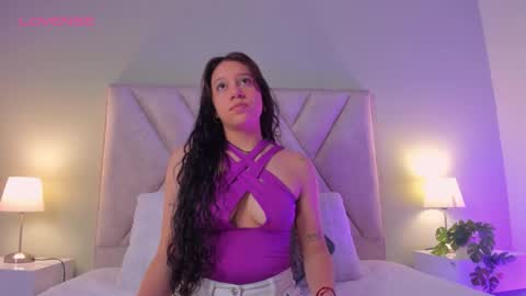 Snapshot of viiolet_moon chatting on March 2026 07:20:02 PM VIOLET MOON online show from March 2026 07:20:02 PM