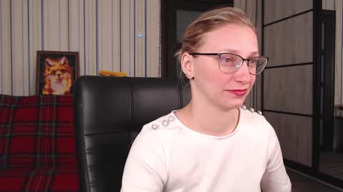 Snapshot of vikaericka chatting on February 2026 05:30:01 PM Vika online show from February 2026 05:30:01 PM