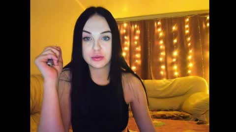 vikipop online show from April 2026 01:52:02 PM