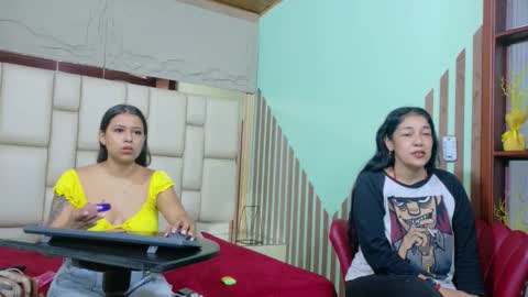 vikiTomson online show from April 2026 01:08:02 PM