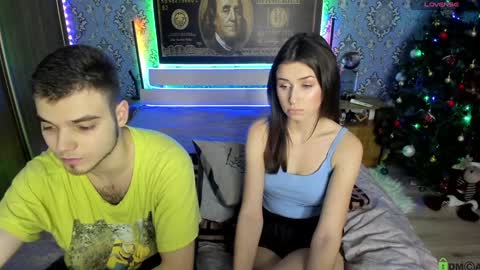 Snapshot of vikki_and_george chatting on January 2025 06:59:02 PM vikki and george online show from January 2025 06:59:02 PM