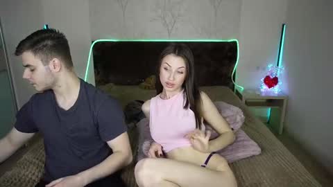 vikki and george online show from November 2025 10:51:01 PM