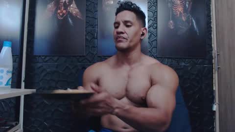 Viktor Herrera online show from March 2026 03:22:02 AM