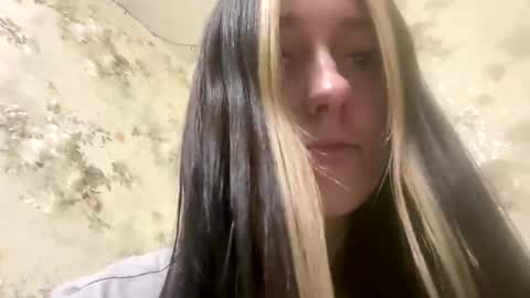 Sweett online show from April 2026 12:52:02 AM