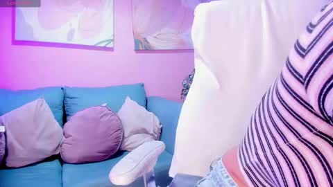 Snapshot of vikypetiteee chatting on October 2025 05:14:01 AM Victoria online show from October 2025 05:14:01 AM