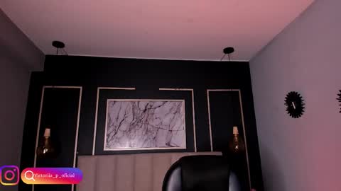 Victoria online show from November 2025 09:28:01 PM