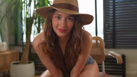 Snapshot of villanelle_l chatting on February 2025 10:37:02 AM Lana online show from February 2025 10:37:02 AM