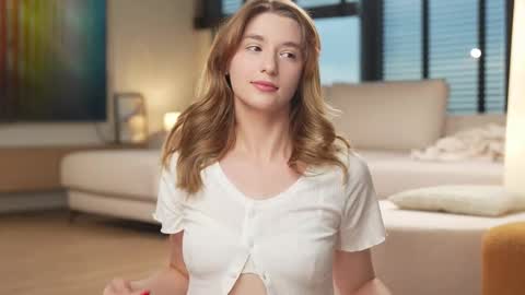 Snapshot of villanelle_l chatting on September 2025 02:18:02 PM Lana online show from September 2025 02:18:02 PM