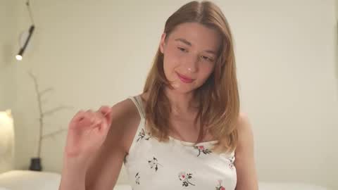 Snapshot of villanelle_l chatting on October 2025 11:23:02 AM Lana online show from October 2025 11:23:02 AM