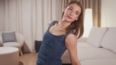 Snapshot of villanelle_l chatting on December 2025 12:25:02 PM Lana online show from December 2025 12:25:02 PM