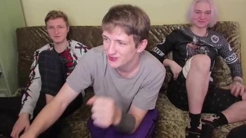 Dimoooooon online show from February 2025 09:49:01 AM