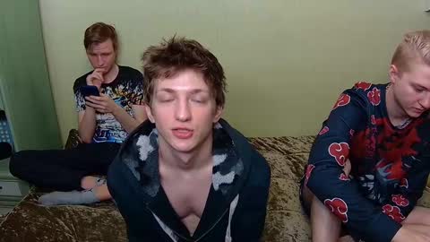 Dimoooooon online show from March 2025 08:25:01 PM