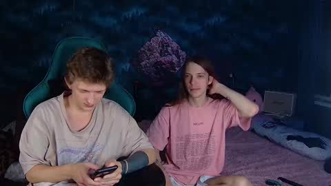 Dimoooooon online show from September 2025 11:43:01 PM